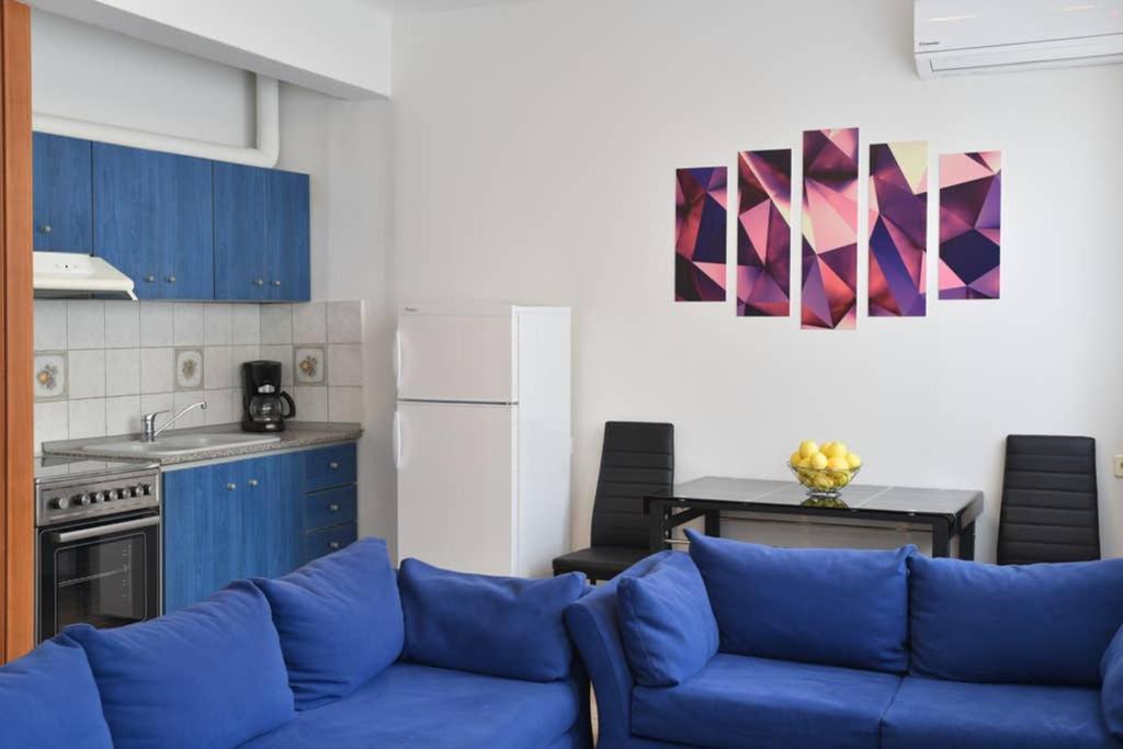 A Modern Bright Studio In The Center Of カストリア エクステリア 写真
